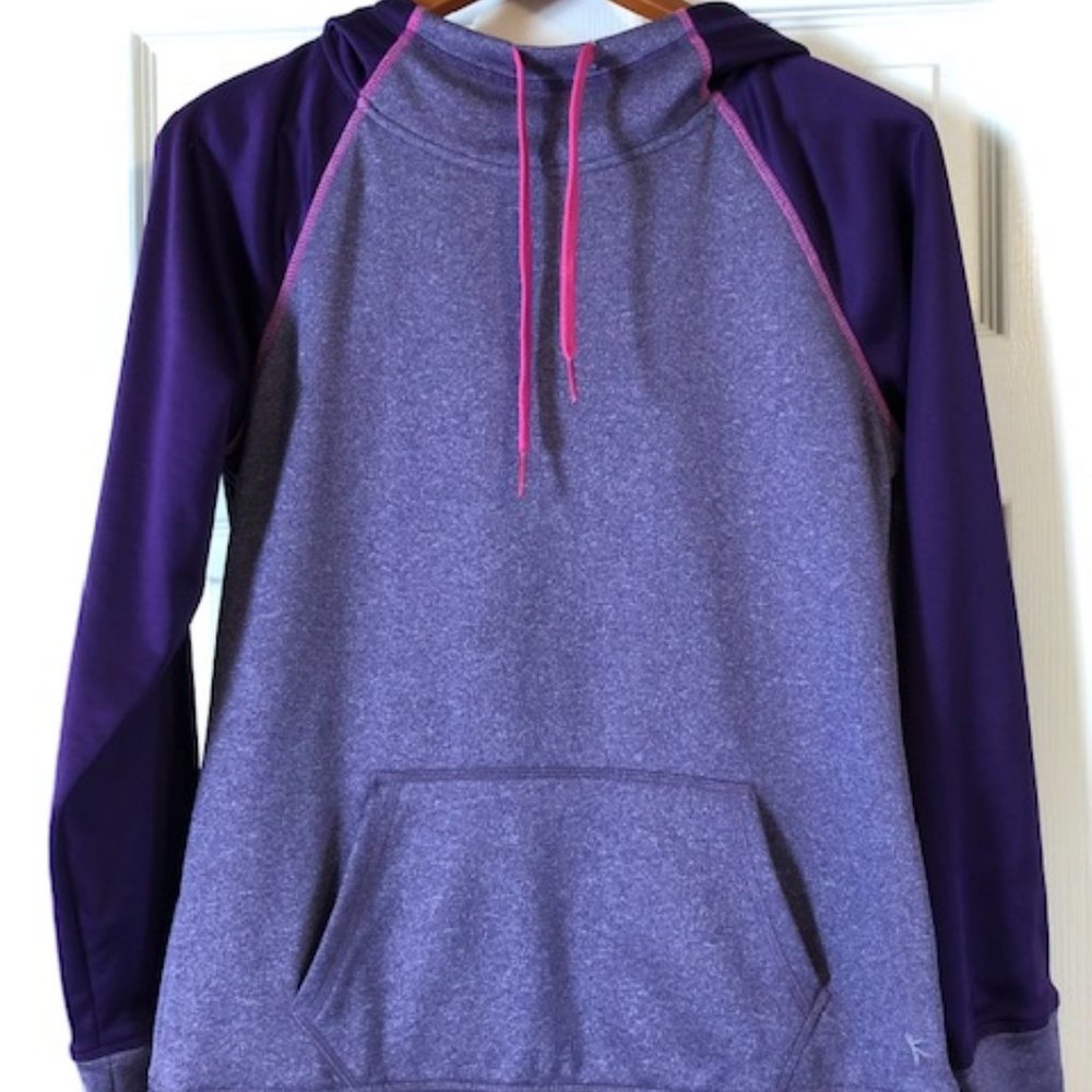 Hooded Pullover Sweatshirt